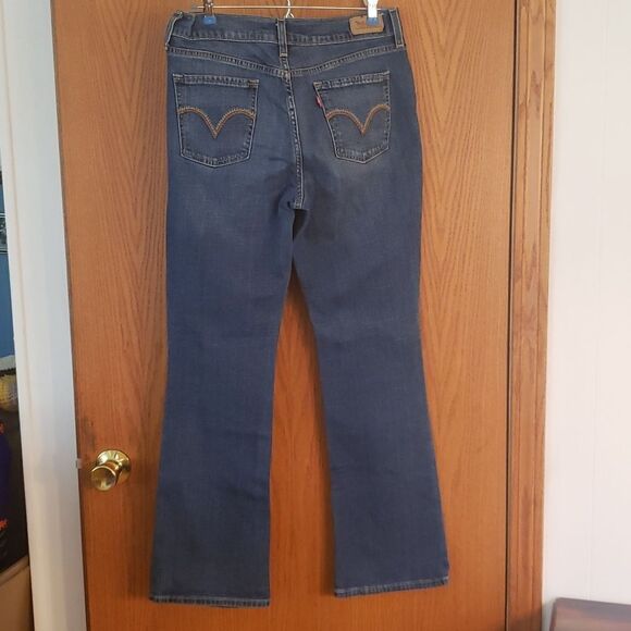 EUC Levi's Womens Boot Leg Jeans - 30" x 29" - Picture 10 of 10